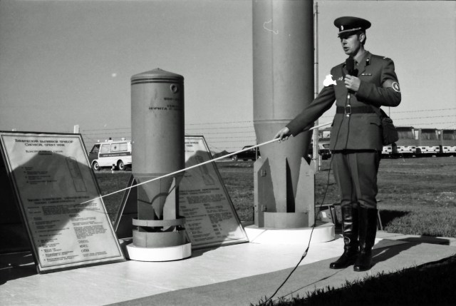 Chemical spray tank, free-fall bomb. © Hans de Vreij 