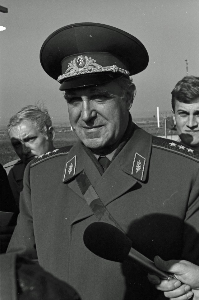 Colonel-General Vladimir Pikalov, commander of the Soviet Chemical Warfare Troops. © Hans de Vreij 